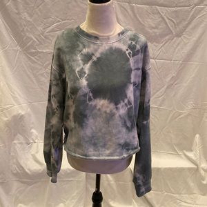 Cropped tie dyed sweatshirt